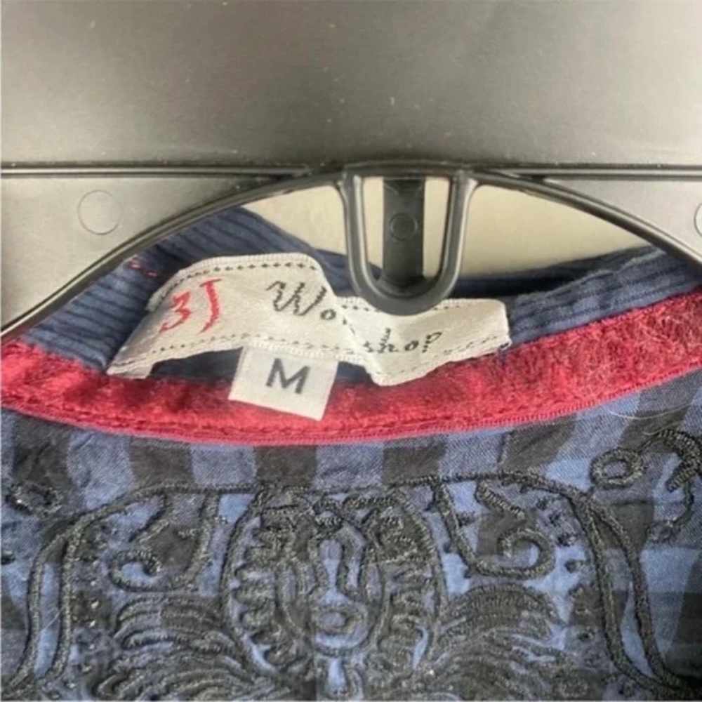 JOHNNY WAS 3J Workshop Embroidered button down-Hard-to-Find-M - Picture 12 of 13